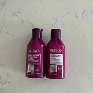 Redken Color Extend Magnetics Hair Care Duo - Vibrant Purple